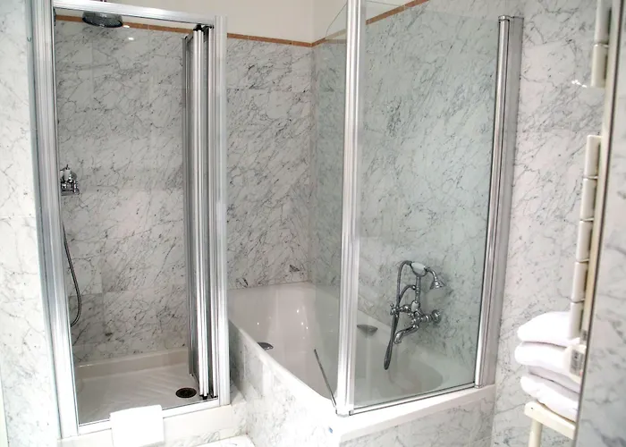 Hotel Grand Des Ambassadeurs 4*