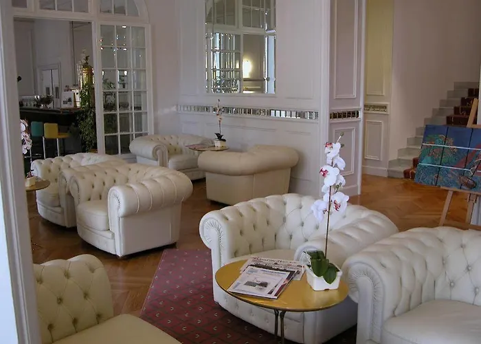 Grand Des Ambassadeurs Hotel