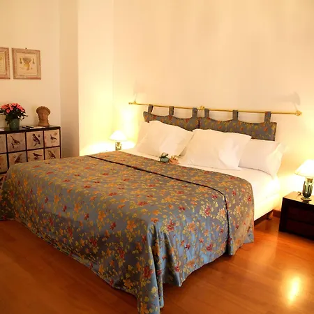 Grand Des Ambassadeurs فندق 4*