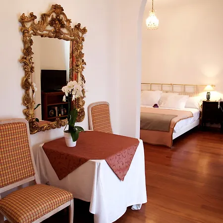 Grand Des Ambassadeurs