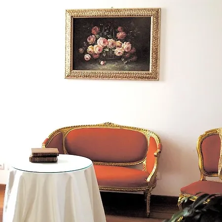 Grand Des Ambassadeurs فندق 4*