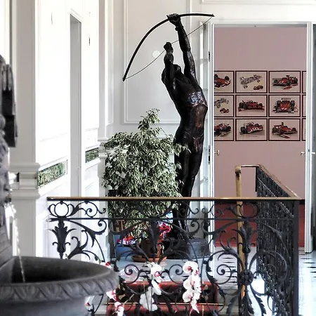 Grand Des Ambassadeurs فندق مينتون