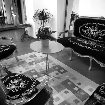 Grand Des Ambassadeurs Hotel