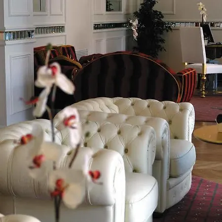 Grand Des Ambassadeurs Hotel