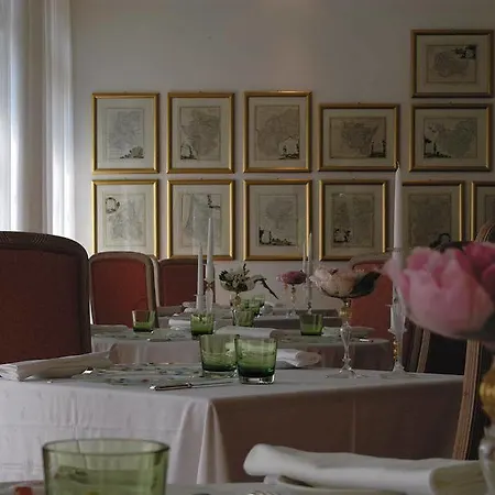 Grand Des Ambassadeurs فندق مينتون