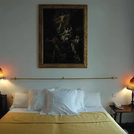 Grand Des Ambassadeurs فندق 4*