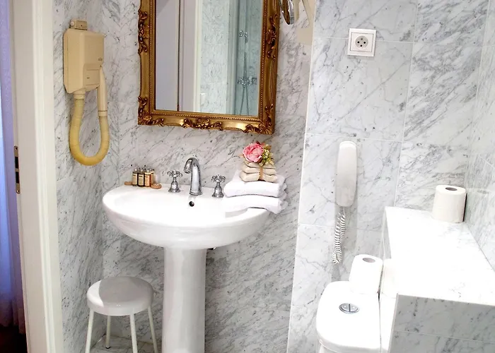 Hotell Des Ambassadeurs 4*