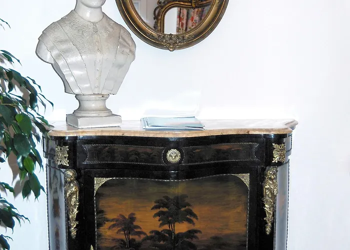 Szálloda Grand Des Ambassadeurs Menton