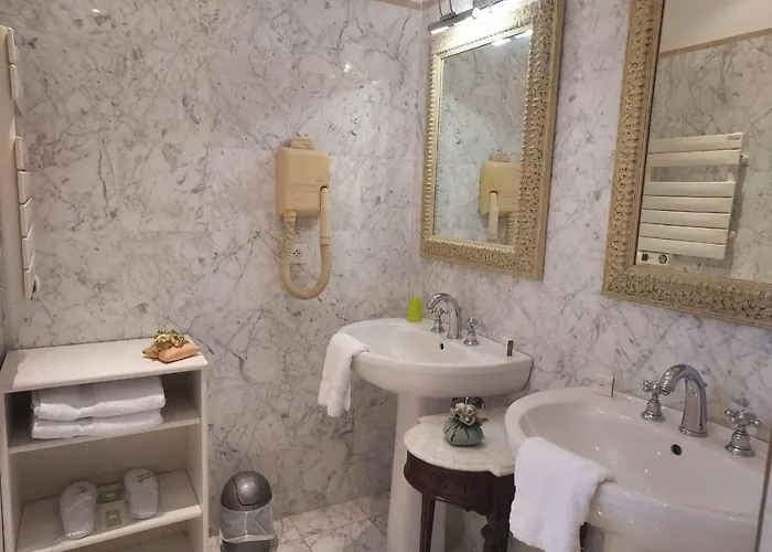 Des Ambassadeurs Hotell Menton