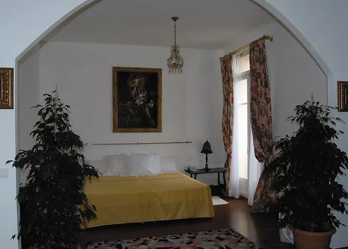 Grand Des Ambassadeurs Hotel 4*