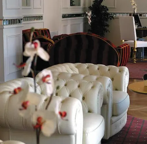 Grand Des Ambassadeurs Hotel