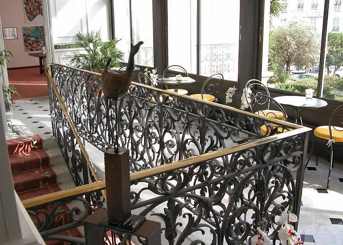 Grand Des Ambassadeurs Szálloda